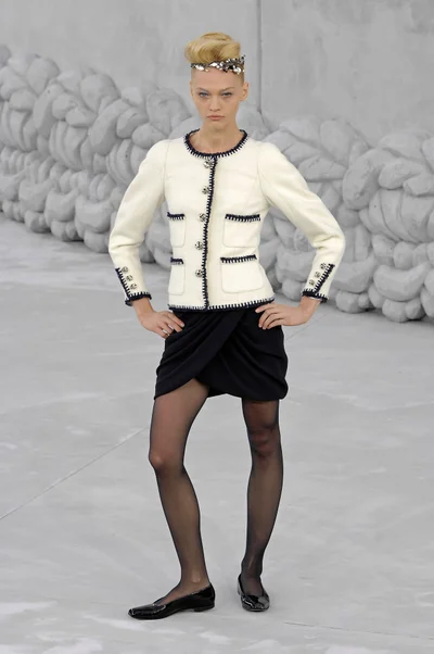 Look 1